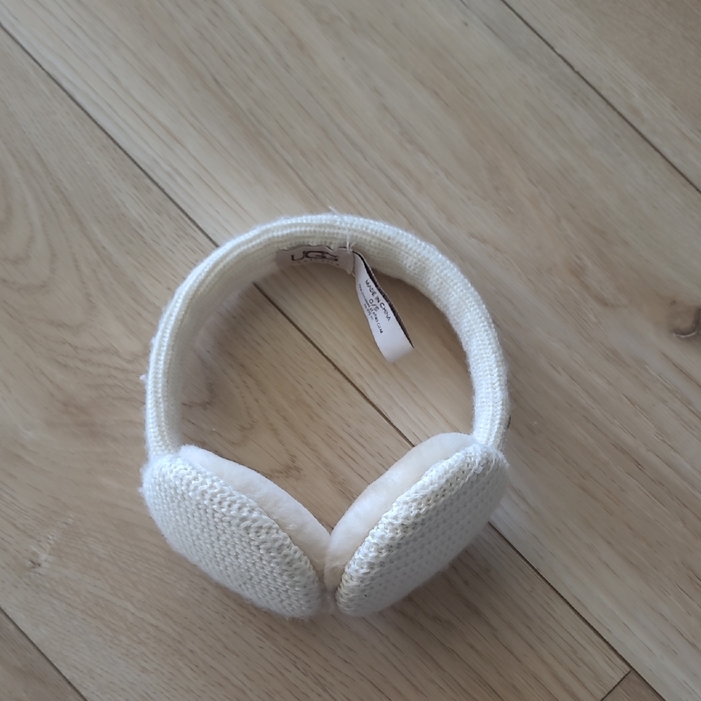 UGG Knit Over-Ear Headphones - Cream